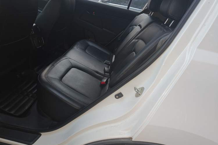 Used Kia Sportage R 2016 2.0L Automatic Two-Wheel Drive DLX
