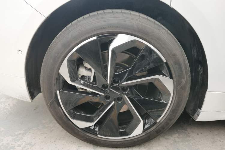 Used Zeekr 001 2024 WE Edition 100 kWh Rear-Drive
