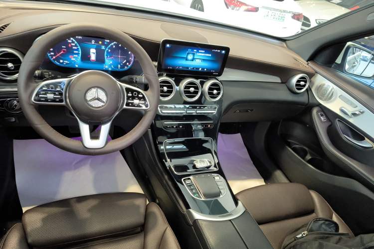 Used Mercedes-Benz GLC 2021 GLC 260 L 4MATIC Dynamic Edition