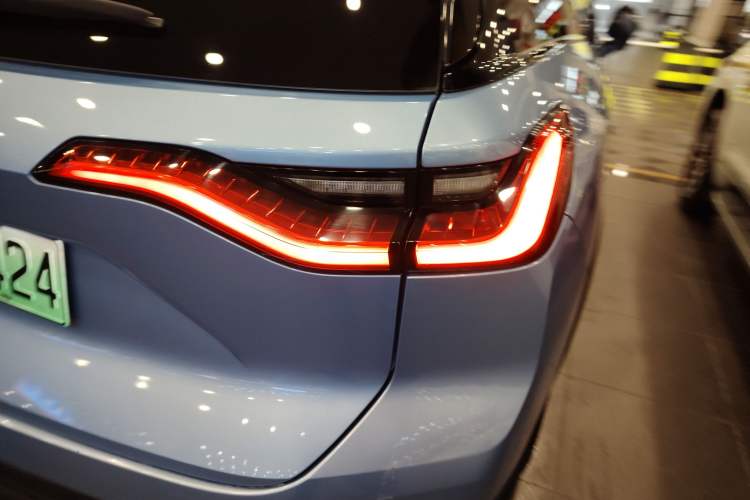 Used Nio ES8 2018 Founder Edition
