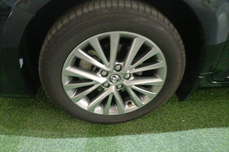 Used Toyota Camry 2016 2.5G 10th Anniversary Deluxe Navigation Edition