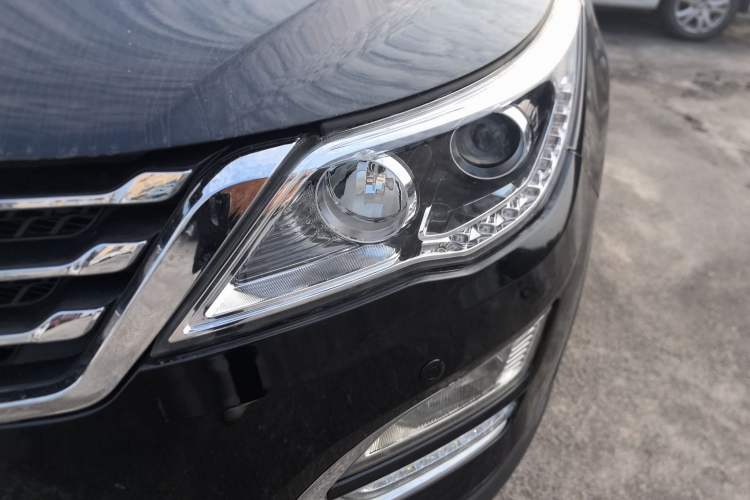 Used Baojun 560 2015 1.8L Manual Luxury Model
