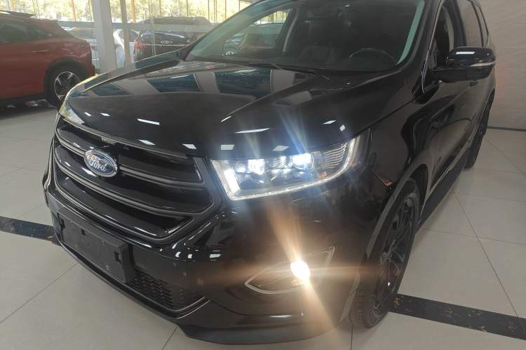 Used Ford Edge 2017 EcoBoost 245 Two-Wheel-Drive Sporty 7-Seater