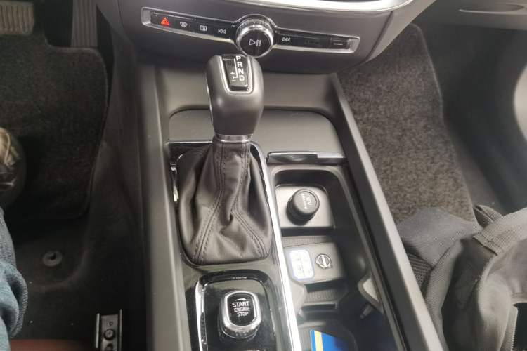 Used Volvo S60 2021 T4 Zhiyi Luxury Edition
