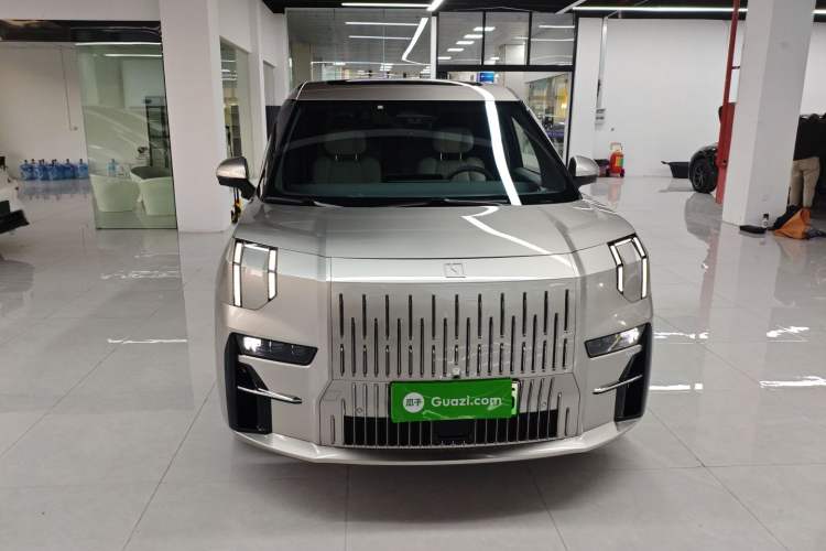 Used Zeekr 009 2022 Revised Model ME Edition
