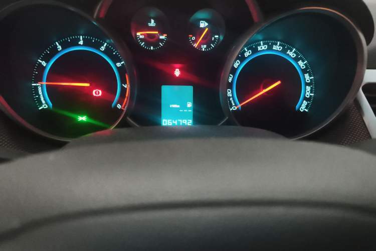 Used Chevrolet Cruze 2013 Hatchback 1.6L Manual Luxury Model