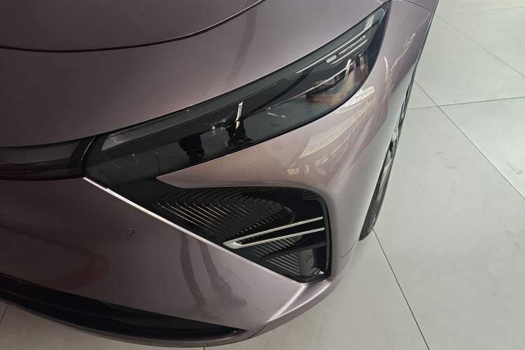 Used  Star Era ES 2025 Extended-Range Pro High-Speed Driver Assistance
