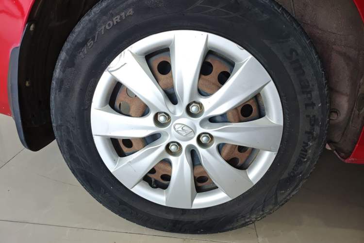 Used Hyundai Verna 2010 Sedan 1.4L Manual Comfort GS