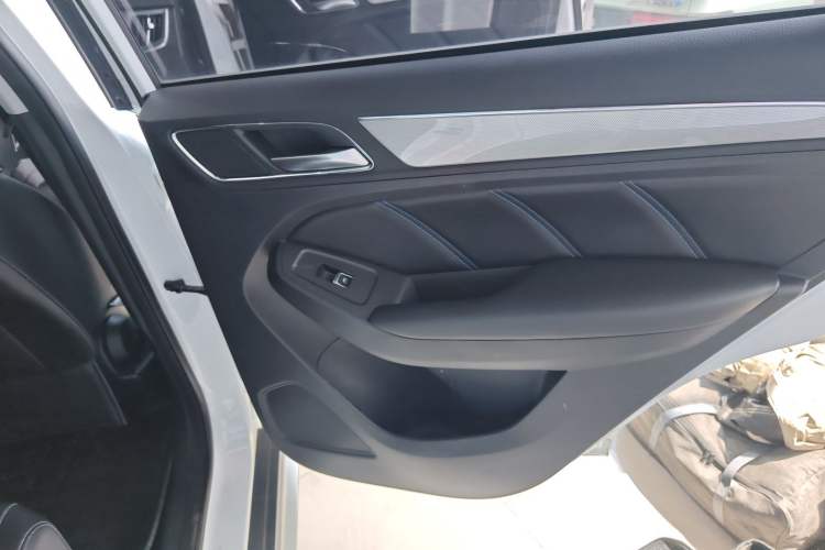 Used Roewe RX5 2020 20T Automatic 4G Connected Million Edition
