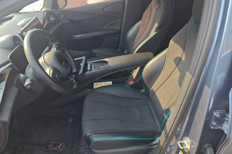 Used BYD Dolphin 2024 Honor Edition 420km Fashion Version
