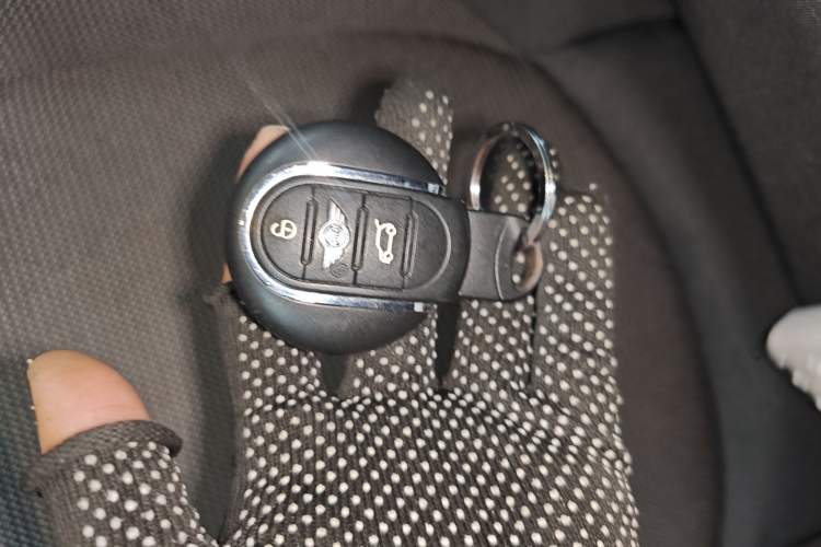 Used  MINI 2014 1.2T ONE+
