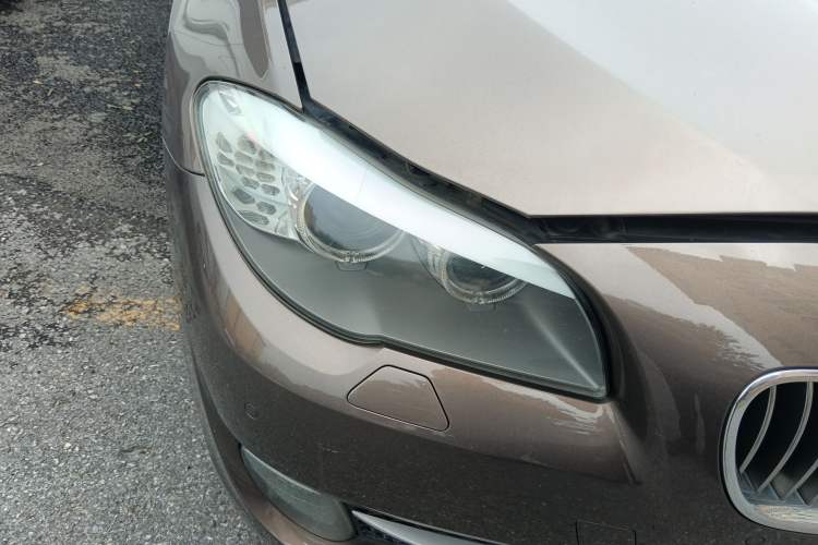 Used BMW 5 Series 2013 525Li Leading Model
