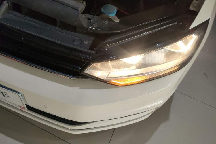 Used Volkswagen Touran 2018 Volkswagen Touran L 280TSI DSG Comfort Edition 7 Seats China V Emission Standard