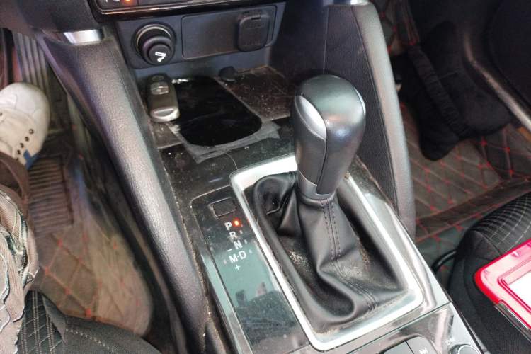 Used Mazda CX-5 2015 2.0L Automatic Two-Wheel Drive Urban Version
