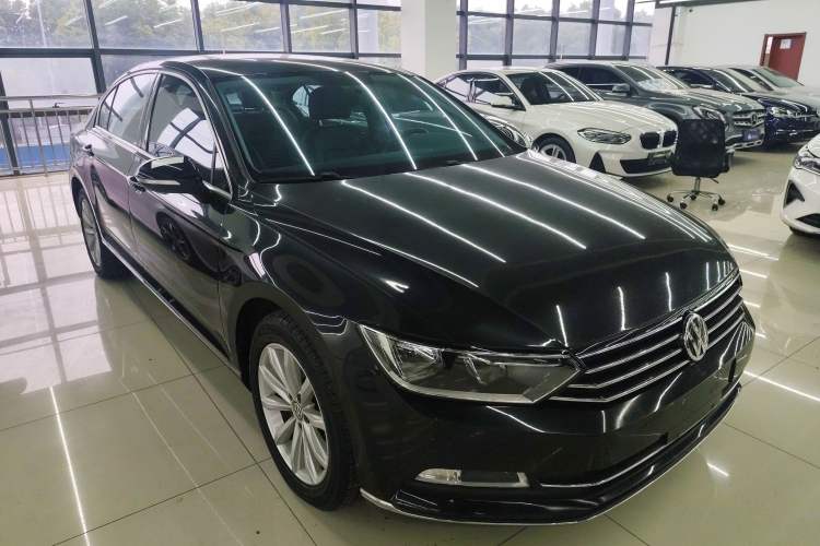 Used Volkswagen Magotan 2019 280TSI DSG Leading Model China VI Standard
