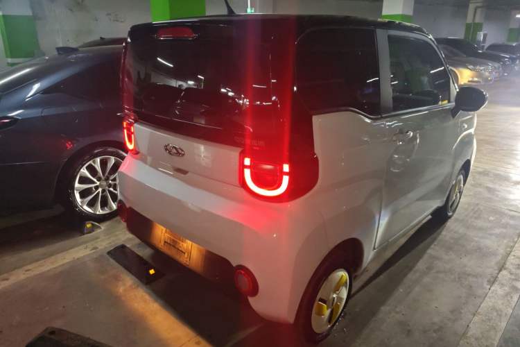 Used Chery QQ Ice Cream 2022 170km Sundae Phosphate Lithium-Ion
