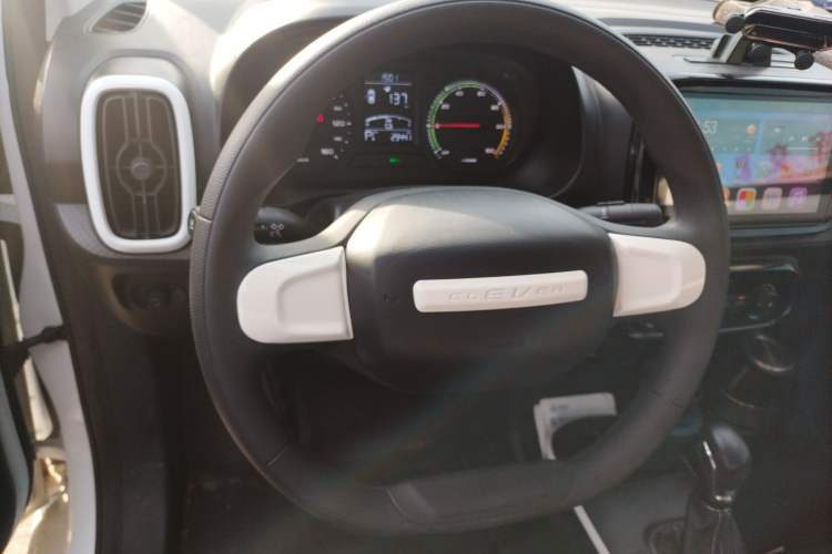 Used Roewe Clever 2022 311km QiQi BoBo Edition
