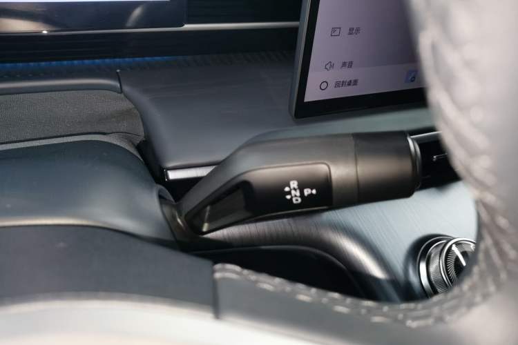 Used  E5 2024 530km Starship Edition