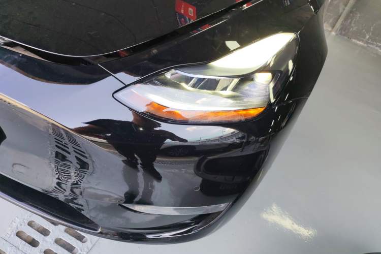 Used Tesla Model Y 2023 Long-Range All-Wheel-Drive Version
