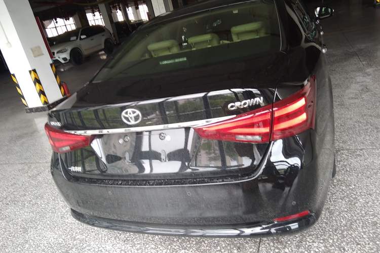 Used Toyota Crown 2015 2.5L Smart Edition
