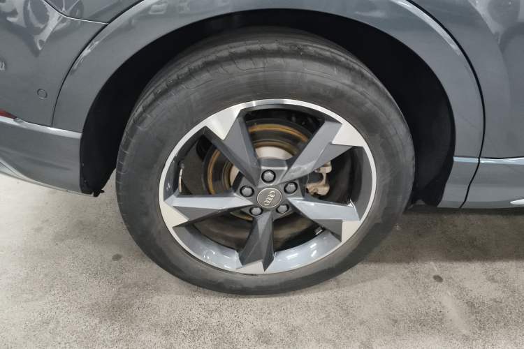 Used Audi Q3 2021 35 TFSI Fashion Dynamic Model