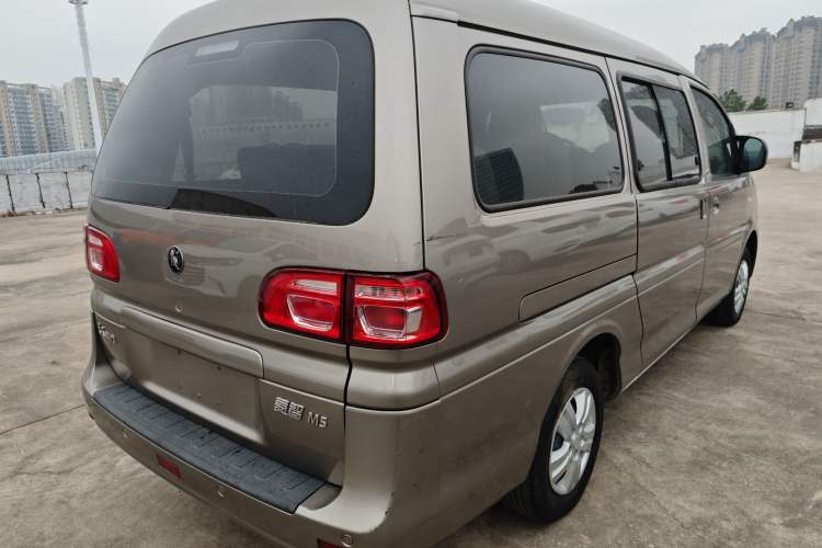 Used FORTHING Lingzhi 2022 M5L 1.6L Utility Model 7 Seats
