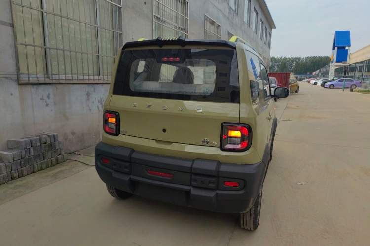 Used  Panda 2025 210km Panda Rider
