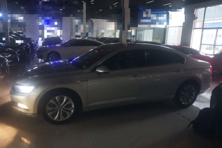 Used Volkswagen Magotan 2017 330TSI DSG Luxury Model
