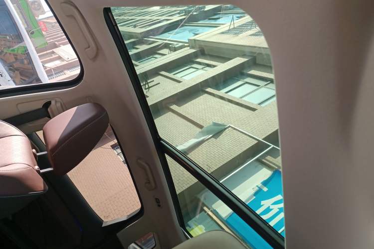 Used Wey VV6 2018 2.0T Two-Wheel Drive Flagship Version China V Standard
