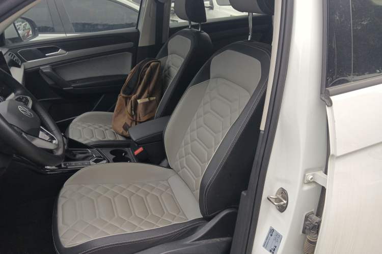 Used Volkswagen Tayron 2023 300TSI Two-Wheel-Drive Luxury Plus Advanced Edition
