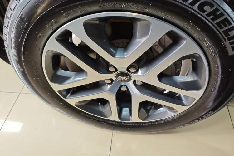 Used Land Rover Defender 2023 90 3.0T P400 XS
