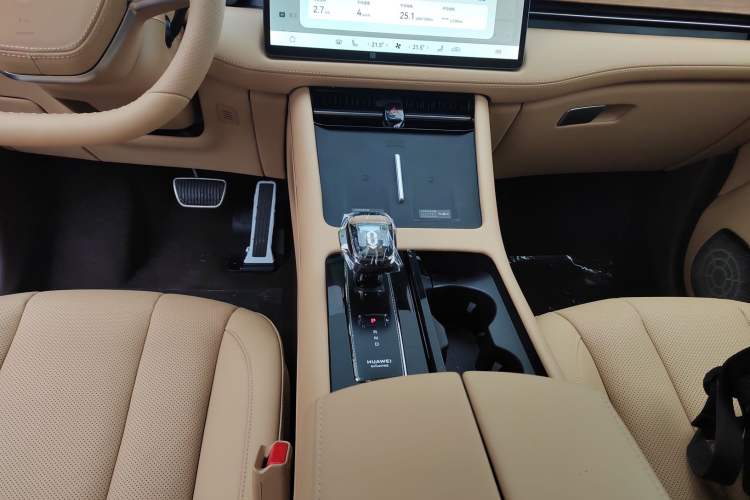 Used Hima AITO M7 2024 1.5T Intelligent Driving Rear-Drive Pro Version 5 Seats
