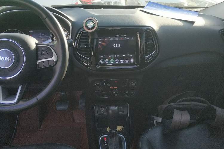 Used  Compass 2019 220T Automatic Home Enjoy Cool Edition
