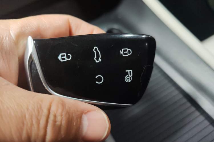 Used Dongfeng Aeolus Huge 2022 Mach Power 1.5T Dare-to-Love Edition
