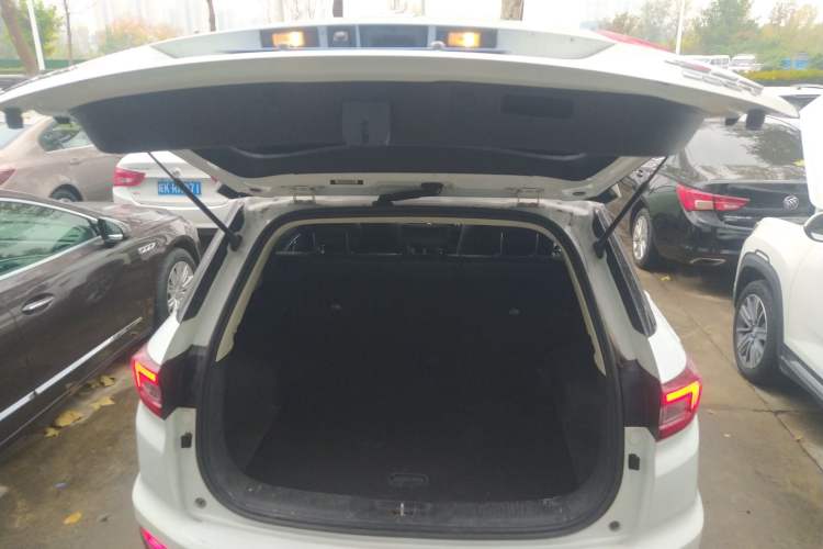 Used Changan CS55 2018 1.5T Automatic Colorful Edition China V Standard
