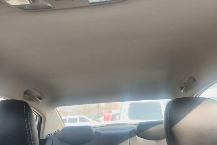 Used Kia K2 2015 Sedan 1.4L MT GLS