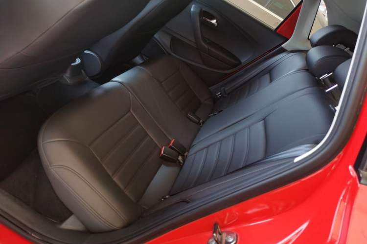 Used Volkswagen Polo 2016 1.6L Automatic Comfort Model
