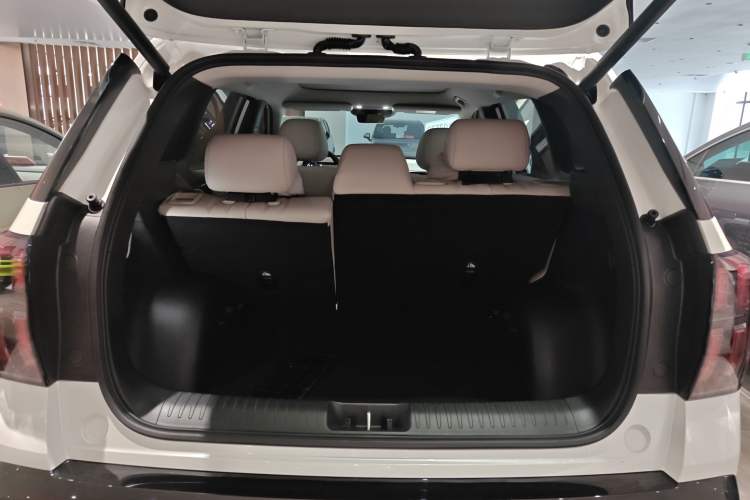 Used AION V 2024 Aion Tyrannosaurus 650 LiDAR Edition
