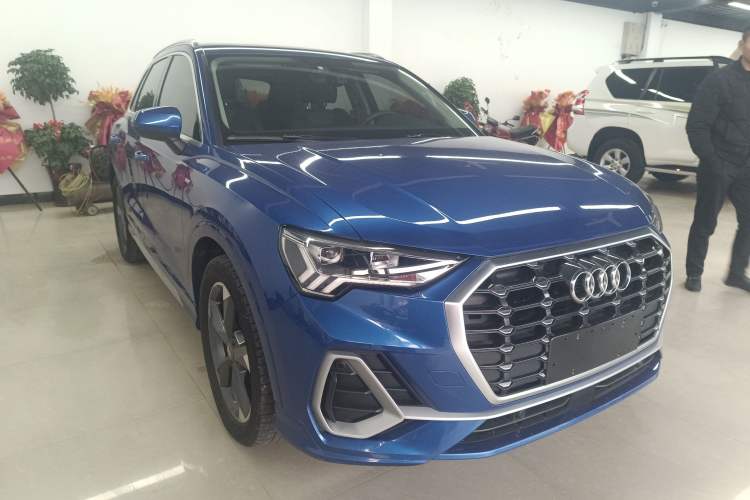 Used Audi Q3 2020 35 TFSI Fashion Dynamic Model
