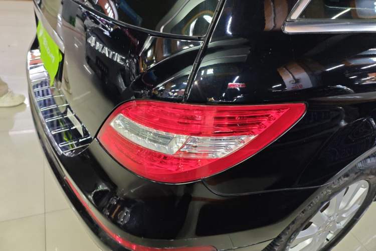 Used Mercedes-Benz R-Class 2014 R 320 4MATIC Business Model