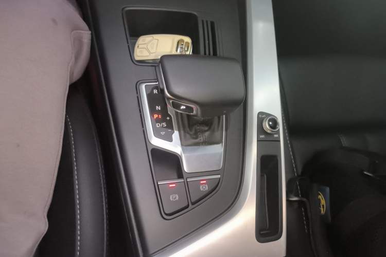 Used Audi A4L 2022 40 TFSI Fashion Dynamic Model