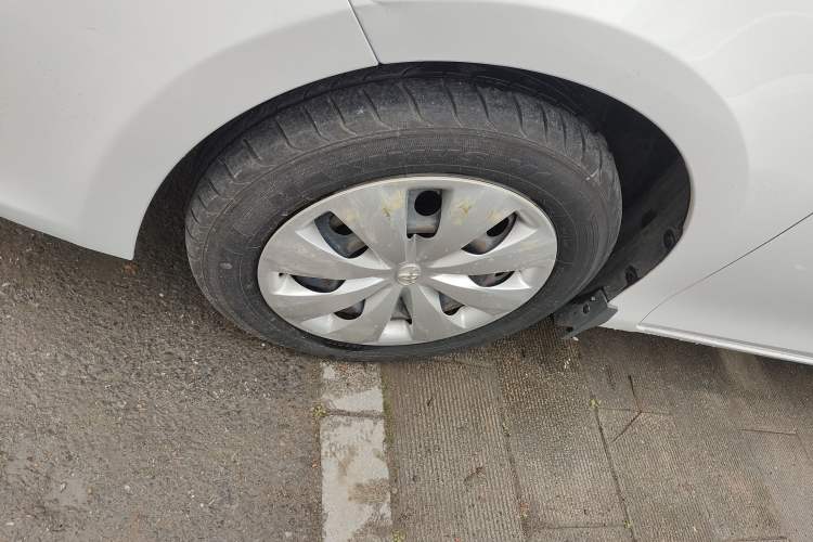 Used Toyota YARiS L 2015 1.5E Automatic Charm Edition