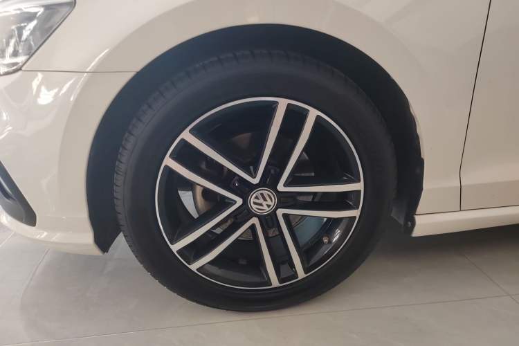 Used Volkswagen Lamando 2019 280TSI DSG Comfort Edition China VI standard
