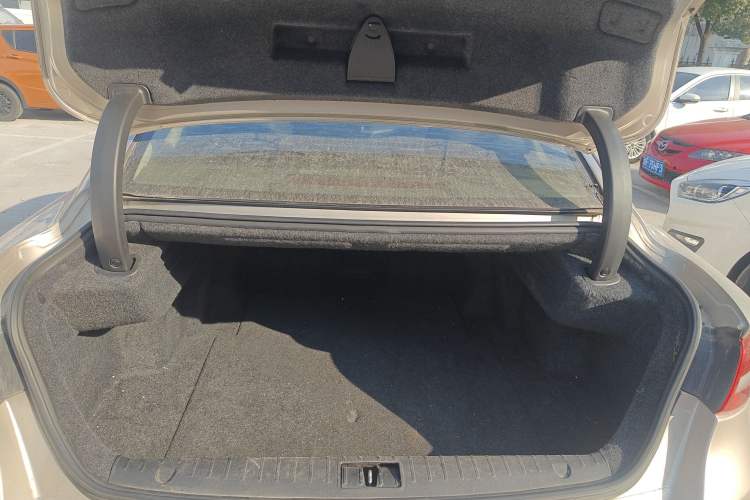 Used Geely Auto Emgrand GT 2015 2.4L Comfort Model
