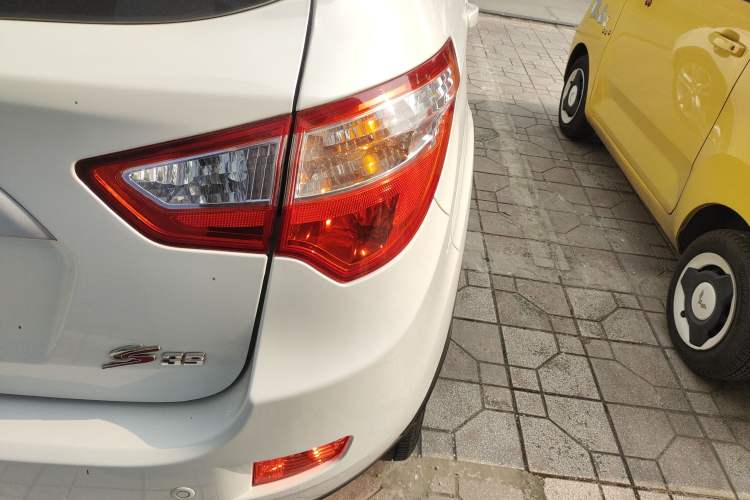 Used Changan CS35 2016 1.6L Automatic Luxury Model China V Standard