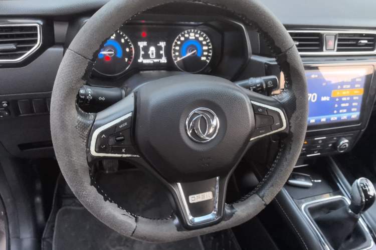 Used Dongfeng Fengon 580 2016 1.5T Manual Luxury Version