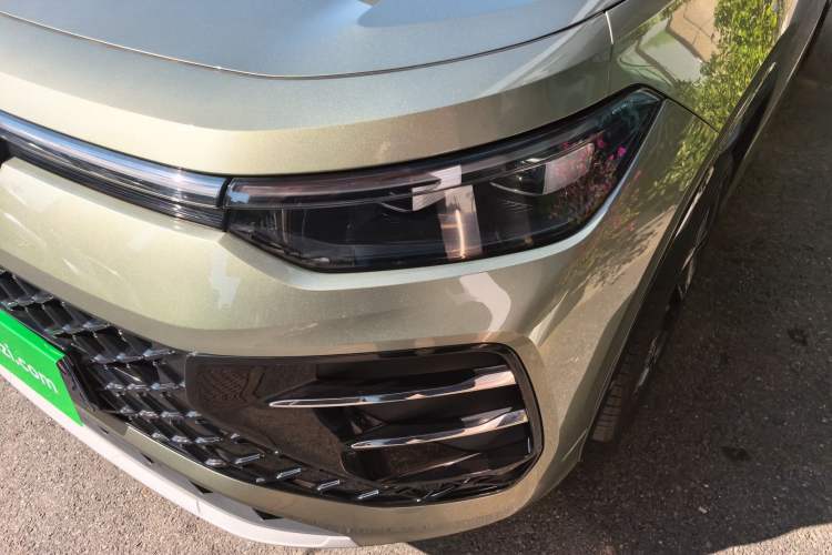 Used Volkswagen Tayron 2025 Tiguan L 380TSI 4Motion Luxury
