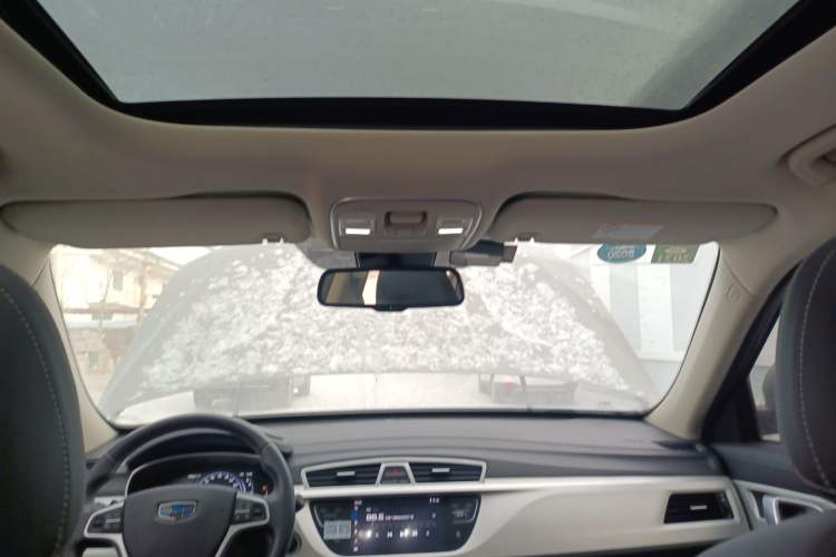 Used Geely Auto Emgrand X7 Sport 2018 1.8TD Automatic Two-Wheel Drive Smart 4G Connected Version