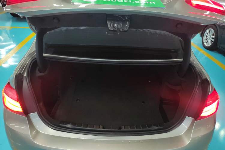 Used BMW 3 Series 2016 320Li Ambition Model