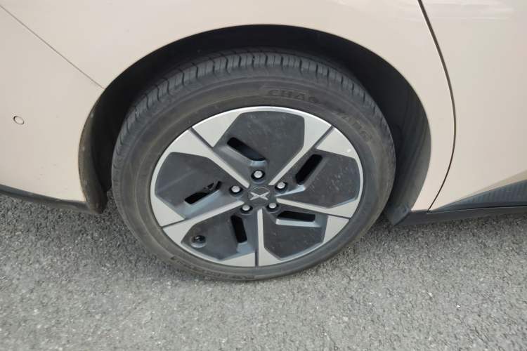 Used XPeng MONA M03 2024 620 with Ultra-Long Range